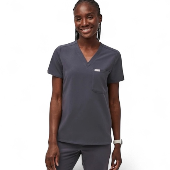Figs Tops - FIGS Women’s One-Pocket Scrub Top – Charcoal – Size XL